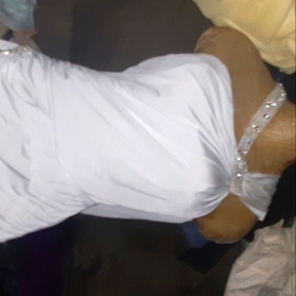 White Jersey gown SIZE 10 - Picture 2 of 11